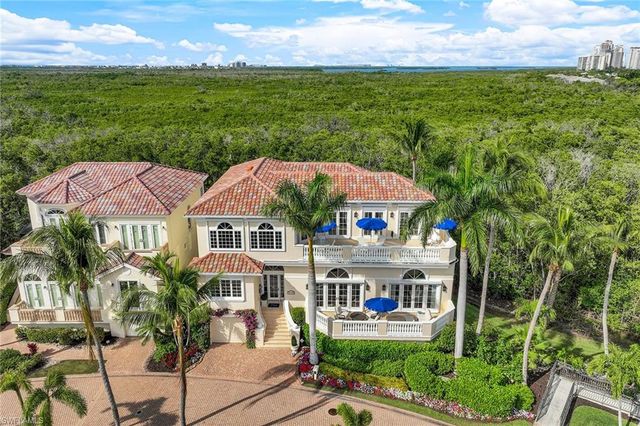 27710 Marina Isle CT, Bonita Springs, FL 34134
