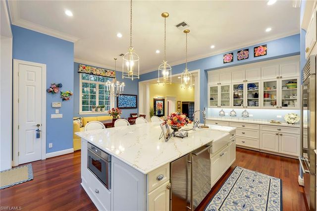 27710 Marina Isle CT, Bonita Springs, FL 34134