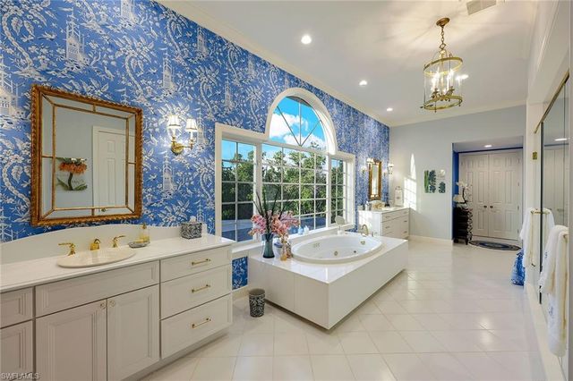 27710 Marina Isle CT, Bonita Springs, FL 34134