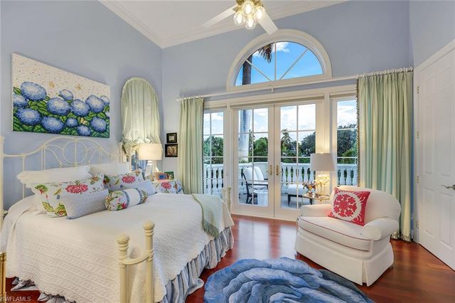 27710 Marina Isle CT, Bonita Springs, FL 34134