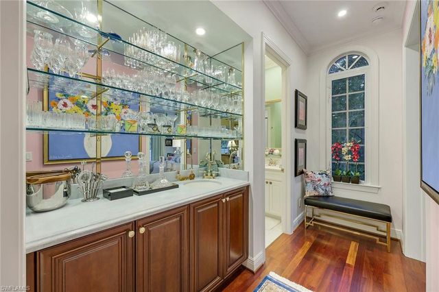 27710 Marina Isle CT, Bonita Springs, FL 34134
