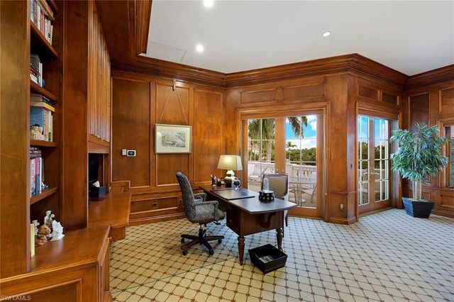 27710 Marina Isle CT, Bonita Springs, FL 34134