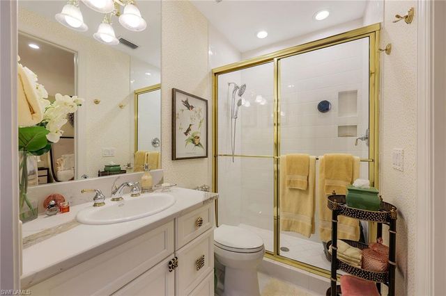 27710 Marina Isle CT, Bonita Springs, FL 34134