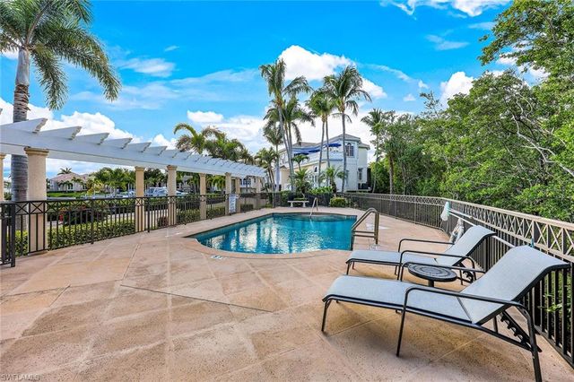 27710 Marina Isle CT, Bonita Springs, FL 34134