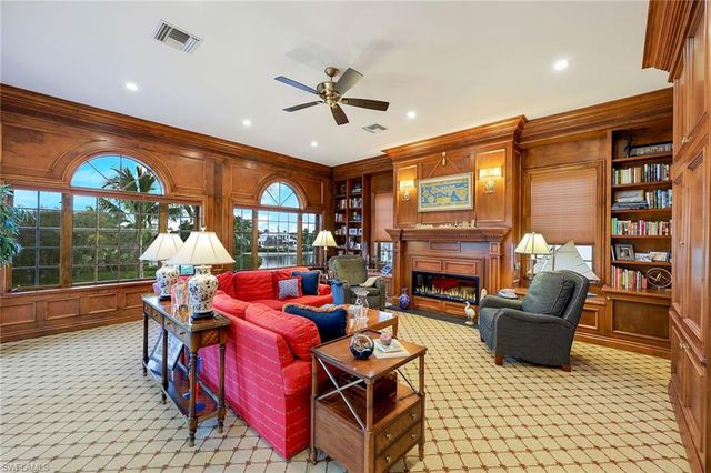 27710 Marina Isle CT, Bonita Springs, FL 34134