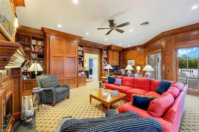 27710 Marina Isle CT, Bonita Springs, FL 34134