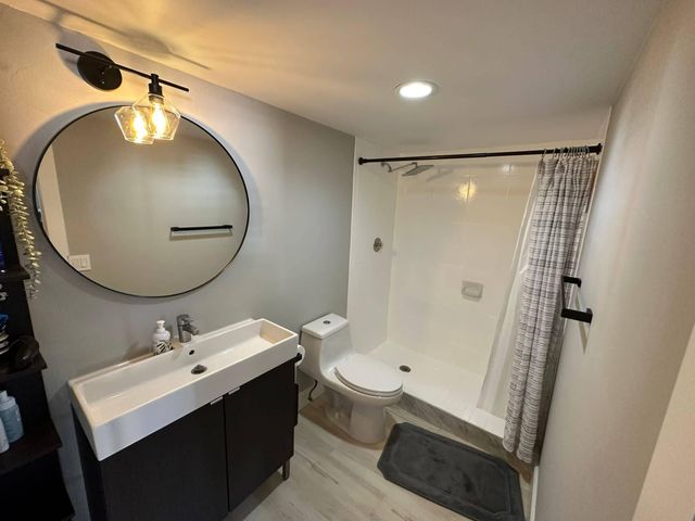 427 GOLDEN ISLES Drive 4I, Hallandale Beach, FL 33009