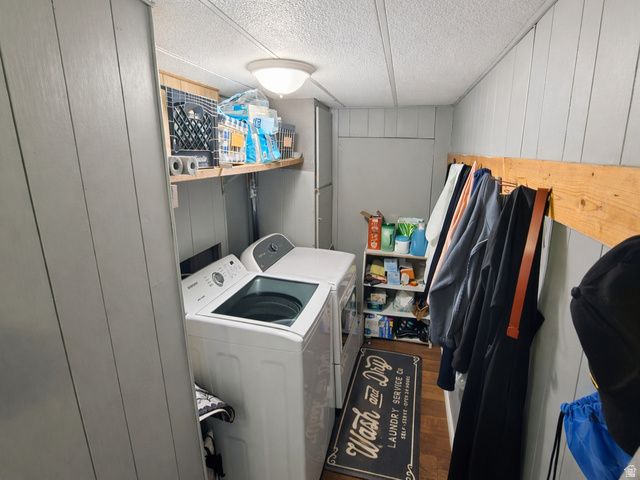 8812 S STRATFORD CIR, Sandy, UT 84070