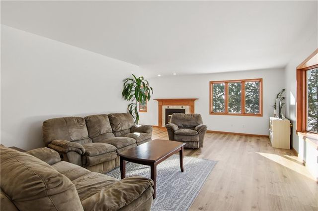 2039 Town Hall Road, Eau Claire, WI 54703