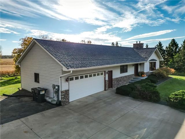 2039 Town Hall Road, Eau Claire, WI 54703