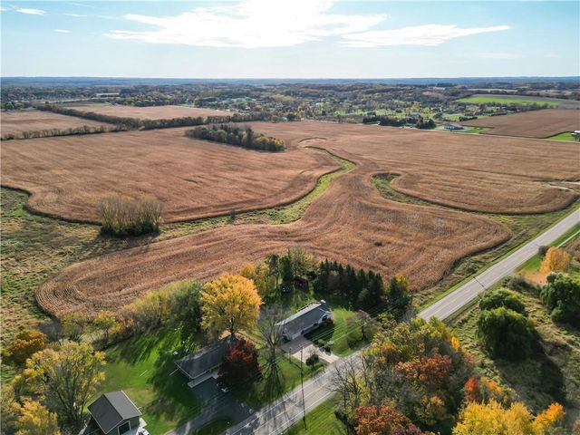 2039 Town Hall Road, Eau Claire, WI 54703