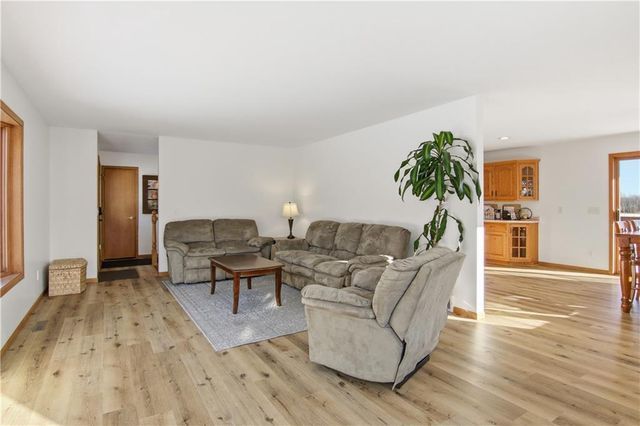 2039 Town Hall Road, Eau Claire, WI 54703