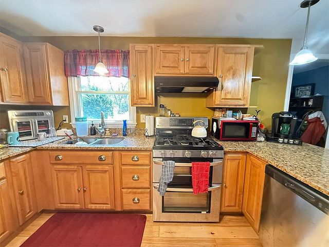 387 Main Street, Castleton, VT 05735