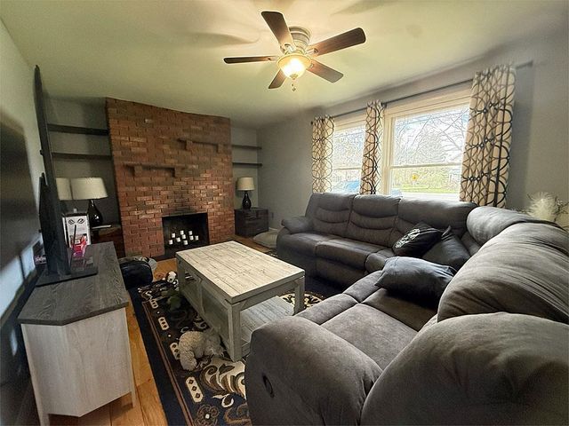 387 Main Street, Castleton, VT 05735