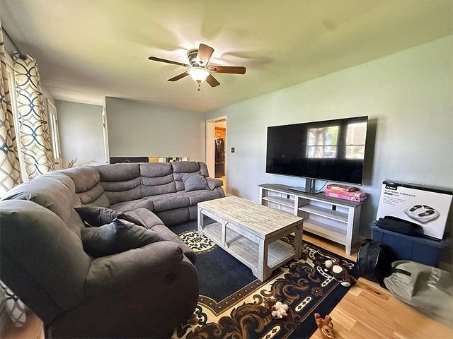 387 Main Street, Castleton, VT 05735