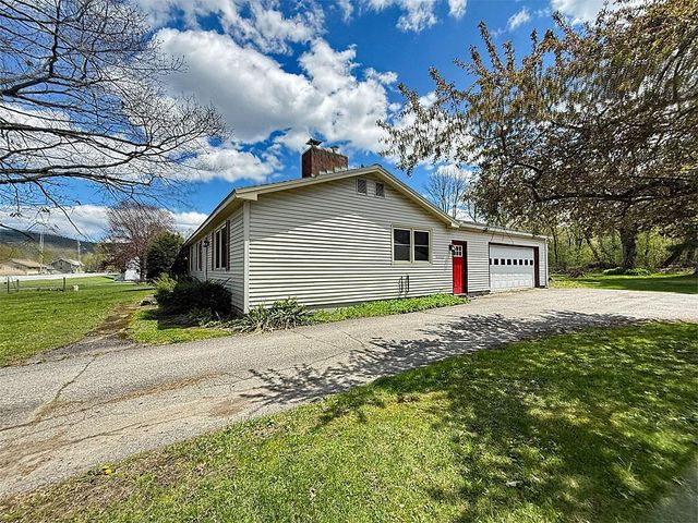 387 Main Street, Castleton, VT 05735