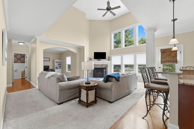 4982 Normandy Drive, Galena, OH 43021