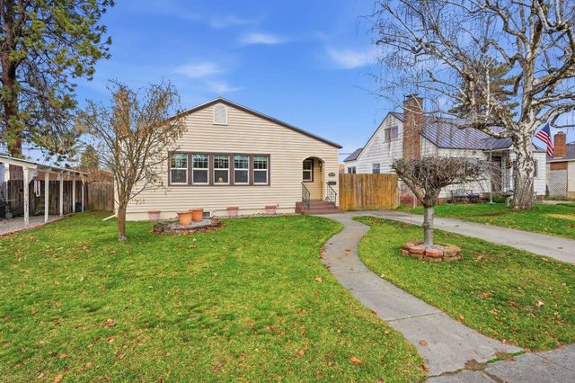 1023 E Queen Ave, Spokane, WA 99207