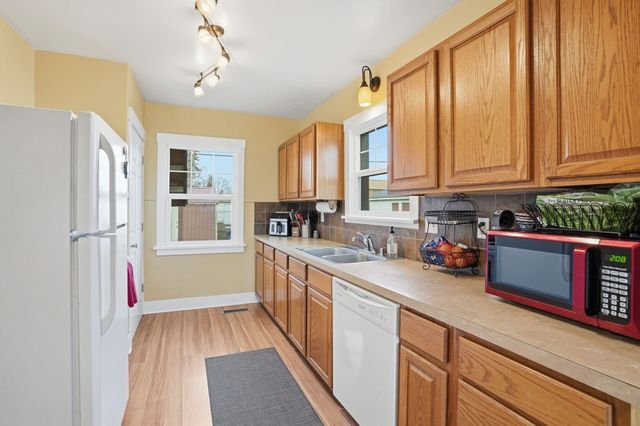 1023 E Queen Ave, Spokane, WA 99207