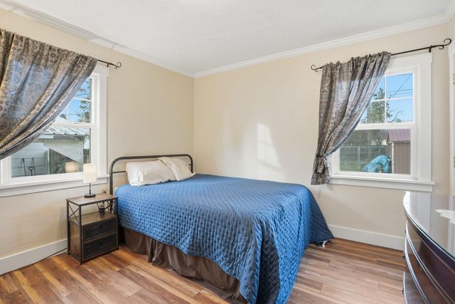 1023 E Queen Ave, Spokane, WA 99207