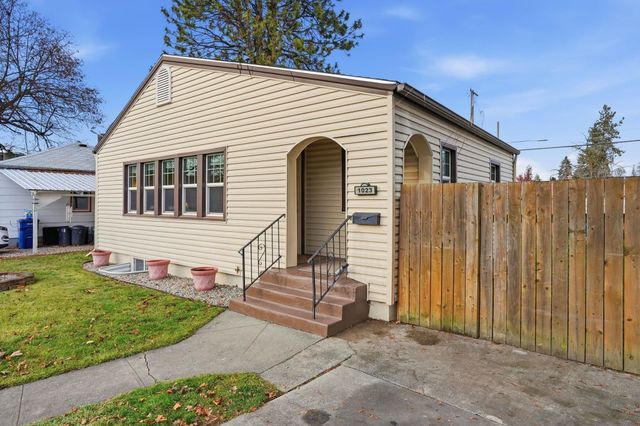 1023 E Queen Ave, Spokane, WA 99207