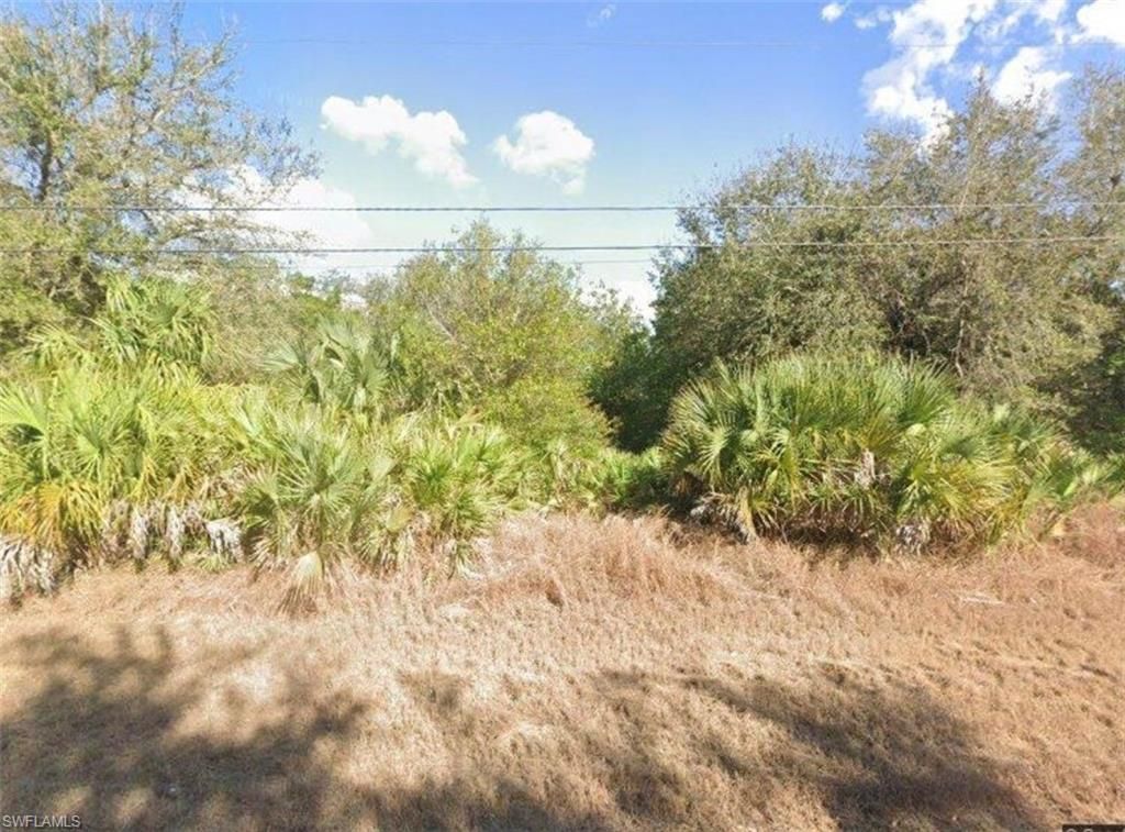 418 Glenn AVE, LEHIGH ACRES, FL 33972 — photo 2
