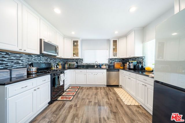804 W 55th Street, Los Angeles, CA 90037