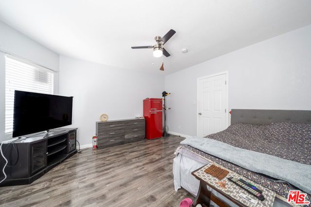 804 W 55th Street, Los Angeles, CA 90037