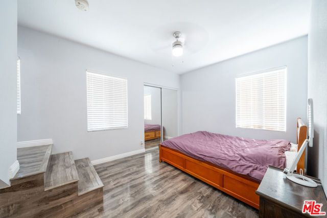 804 W 55th Street, Los Angeles, CA 90037