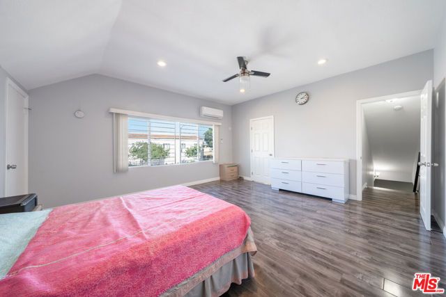 804 W 55th Street, Los Angeles, CA 90037