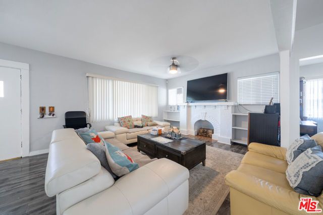 804 W 55th Street, Los Angeles, CA 90037
