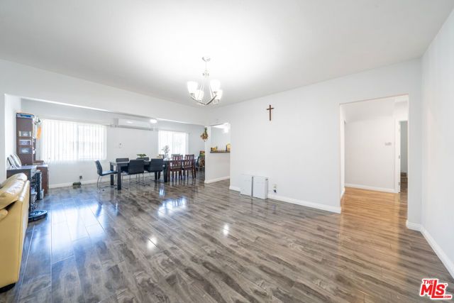 804 W 55th Street, Los Angeles, CA 90037