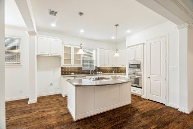 546 El Camino Drive, Frisco, TX 75036