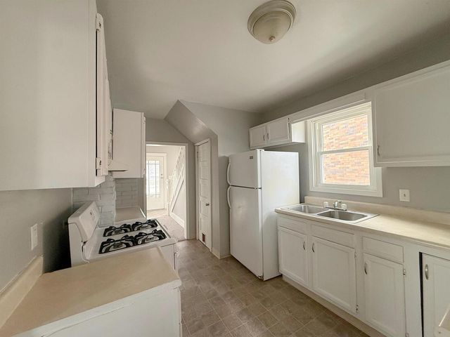 1841 Avenue Of The Cities Avenue, Moline, IL 61265