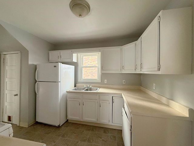 1841 Avenue Of The Cities Avenue, Moline, IL 61265