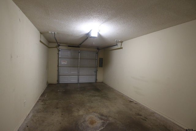 5875 Creekside, Tyler, TX 75703