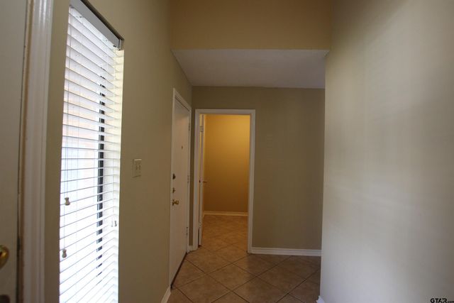 5875 Creekside, Tyler, TX 75703