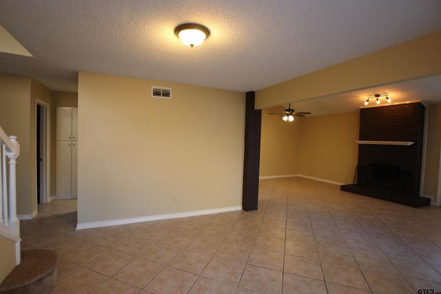 5875 Creekside, Tyler, TX 75703