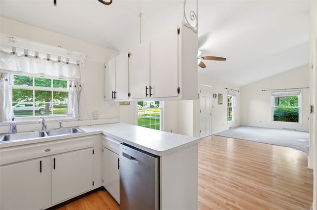 72 Martha Avenue, Centerville, OH 45458