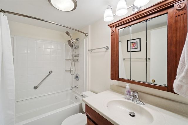 72 Martha Avenue, Centerville, OH 45458