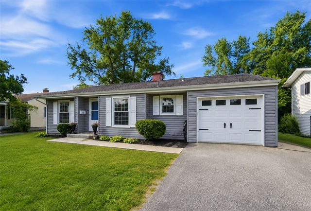 72 Martha Avenue, Centerville, OH 45458