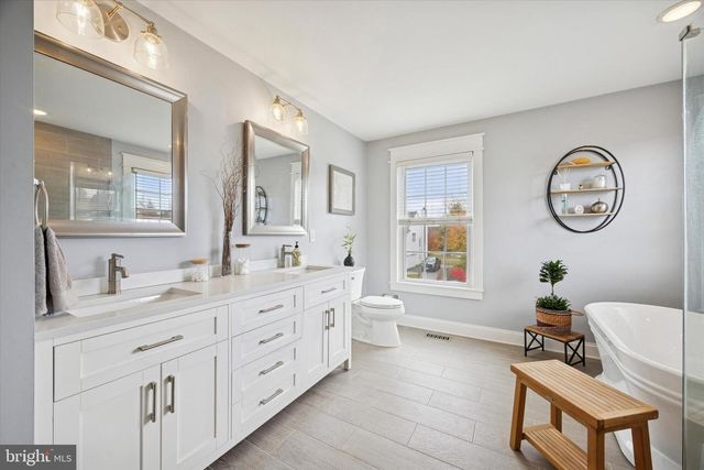 45 TANGLEWOOD DR, Schwenksville, PA 19473