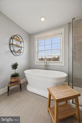 45 TANGLEWOOD DR, Schwenksville, PA 19473