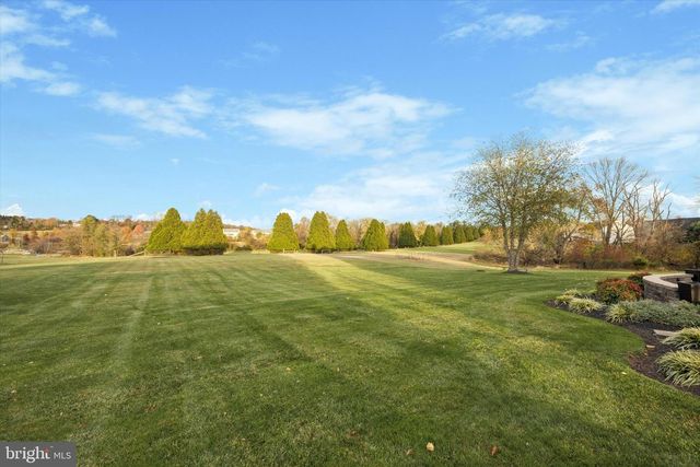 45 TANGLEWOOD DR, Schwenksville, PA 19473