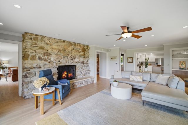 25730 N Eagle Drive, Mundelein, IL 60060