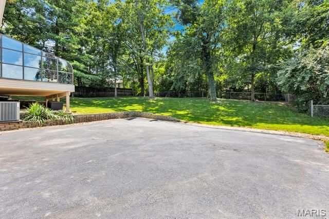 12034 Debonnaire Drive, St Louis, MO 63146
