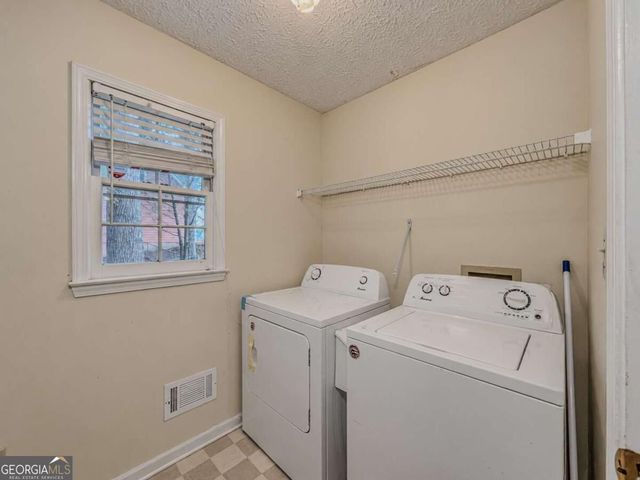 3381 Longfield Drive, Snellville, GA 30039