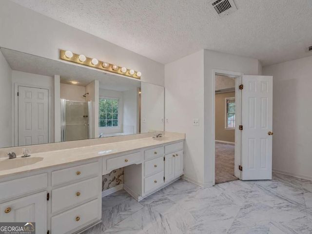 3381 Longfield Drive, Snellville, GA 30039