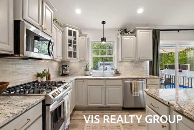 14260 Virginia Way, Grand Haven, MI 49417