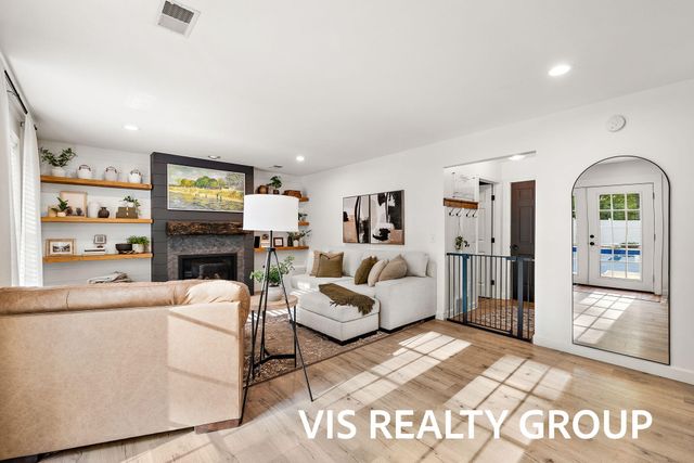 14260 Virginia Way, Grand Haven, MI 49417